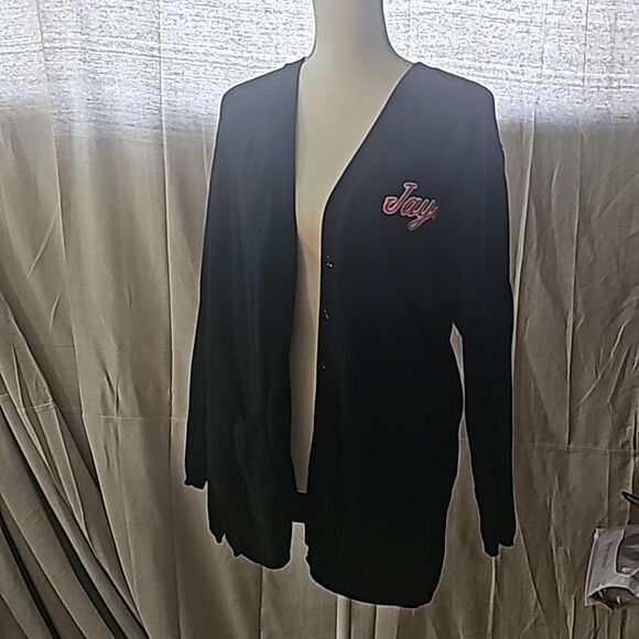 Vintage-Style Varsity Sweater - Picture 3 of 4